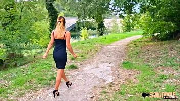 Play Stella is a huge anal fuck lover