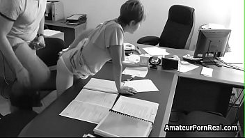 Play Amateur Porn Office Spycam Caught Boss Fucks Secretary