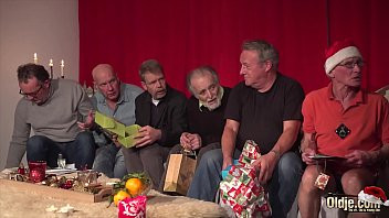 Play Sexy old vs young gangbang