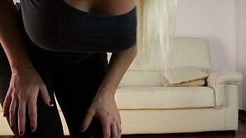Play She wanted to film her while cheating on her boyfriend