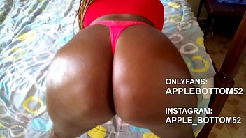 Play The big assquake everyone wants to see