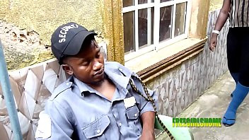 Play Security officer bang's His boss's Visitor (outdoor sex)